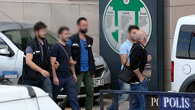 Eski Polis Memuru Fetö'den Gözaltına Alındı