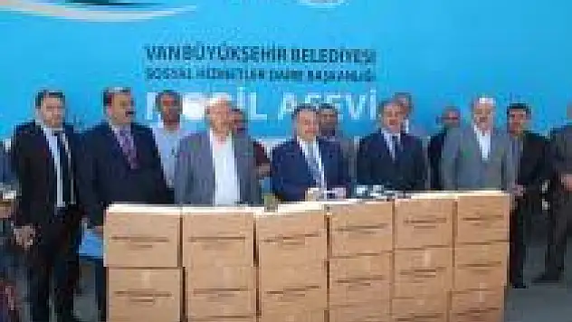 Van Büyükşehir Belediyesinden Sosyal Yardım Toplantısı