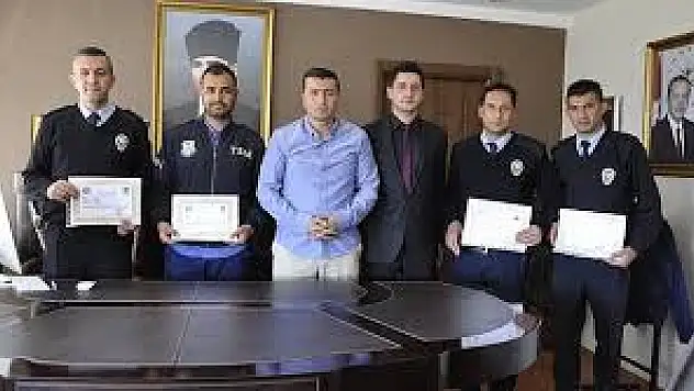 Arguvan'da Başarılı Personel Başarı Belgesi Aldı