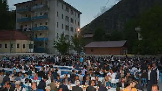 Çataklı Esnaftan Vatandaşa İftar