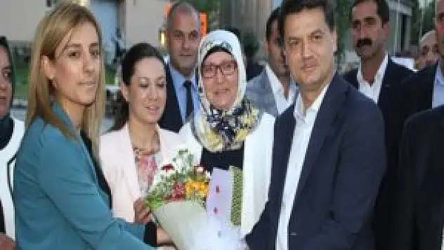 Hakkari'de İftar Programı Başlatıldı