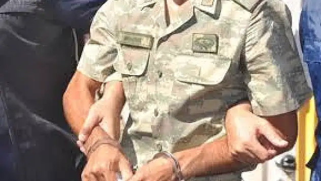 Eski Albay, Darbe Emirlerini Cuntacılara İletmek İçin 'Kuryelik' Yapmış