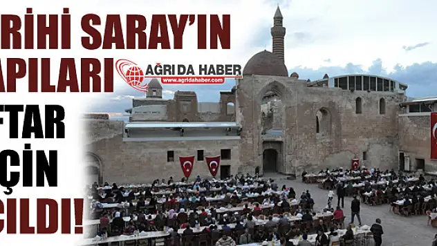 Tarihi Sarayın Kapıları 'İFTAR' İçin Açıldı