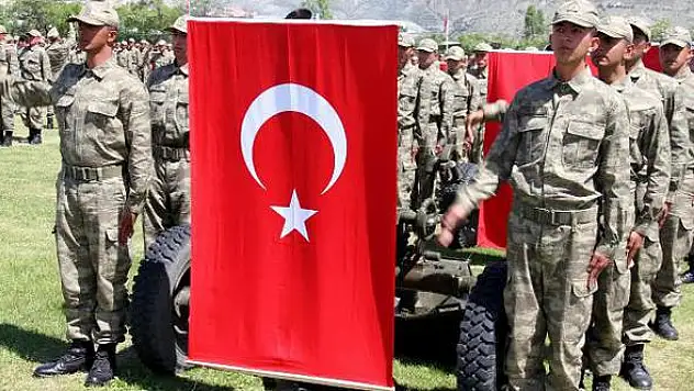 Erzincan'da Acemi Erler Yemin Etti