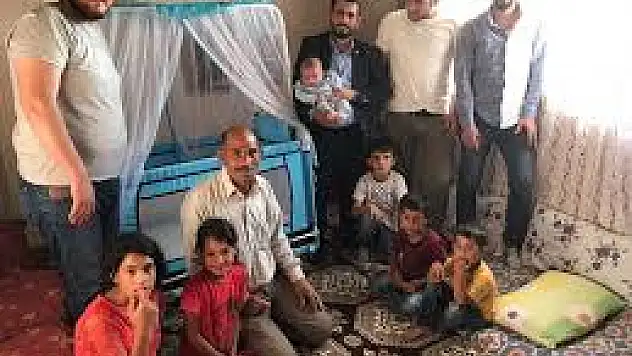 Ak Partili Gençler İhtiyaç Sahipleriyle