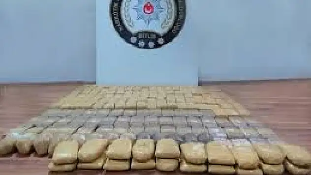 Bitlis'te 100 Kilogram Eroin Ele Geçirildi !