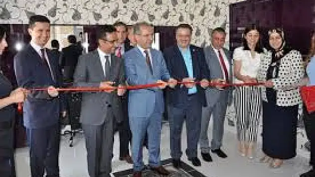 Ceza İnfaz Kurumunda Kütüphane Ve Kuaför Açıldı !