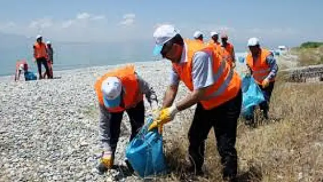 Van Gölün'de Temizlik Çalışmaları !