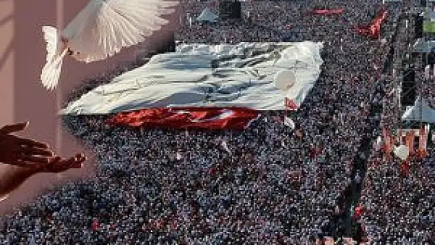 15 Temmuz Kahramanlığının Resmi Türk Telekom Binalarını Donattı !