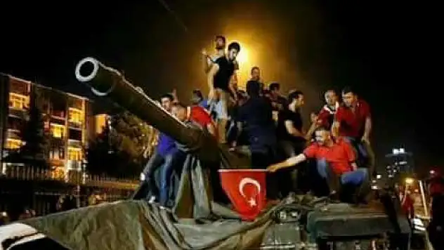 'Bir Yıl Değil Bin Yıl Geçse De 15 Temmuz'u Unutmayacağız'