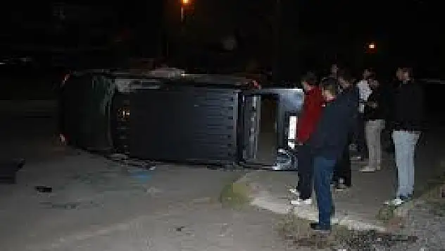 Muş'ta meydana gelen trafik kazasında 2 kişi hafif yaralandı