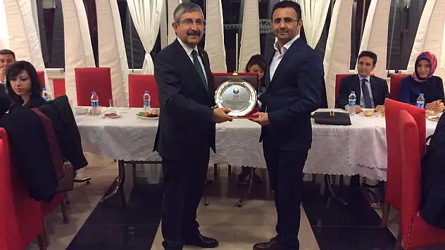 Tayini Çıkan Başsavcı Ve Eşine Veda Yemeği