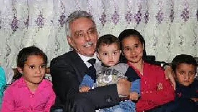 Vali Toprak'tan Şehit Ailelerine Ziyaret