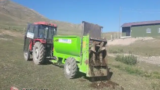 Van'da 7 Bin Ton Gübre Meralara Serpildi