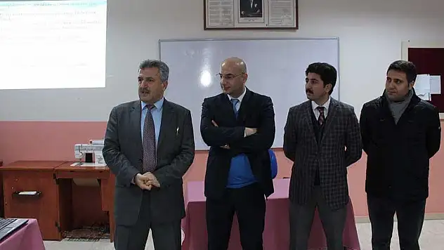 Muş'ta 'Hasta Kabul Kursu' Açıldı