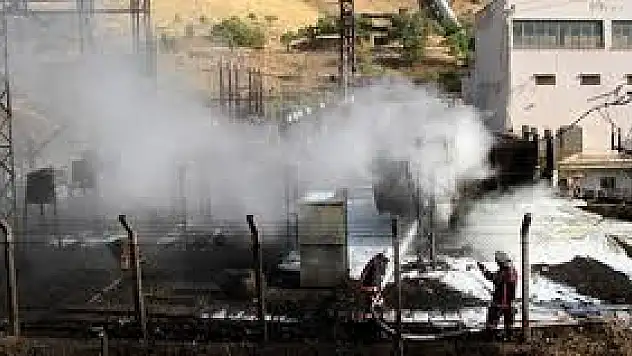 Elazığ'da Patlayan Trafo Yangına Neden Oldu