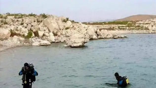 Elazığ'da Baraj Gölüne Giren Bir Kişi Kayboldu