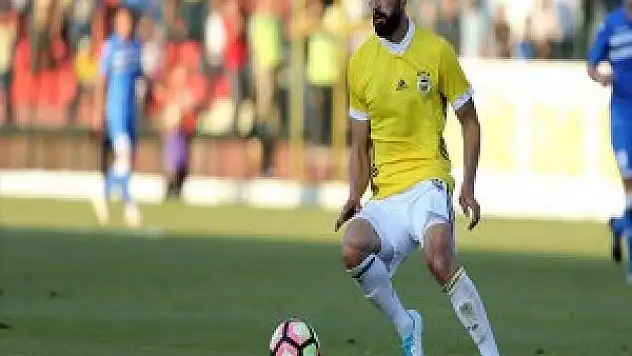 Fenerbahçeli Futbolcu Mehmet Ekici Sakatlandı