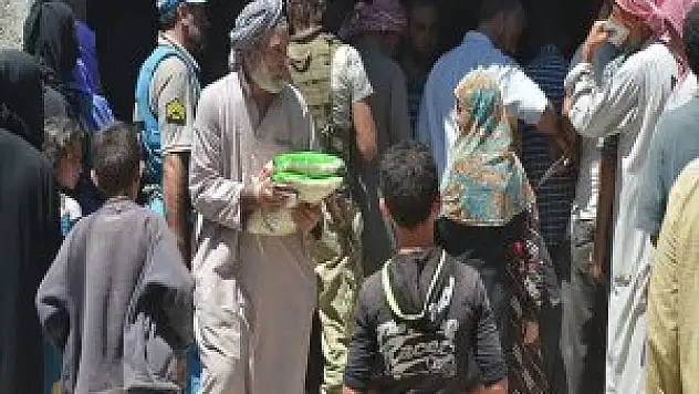 İhh'dan Halep'in İlçesi Bab'a Gıda Yardımı