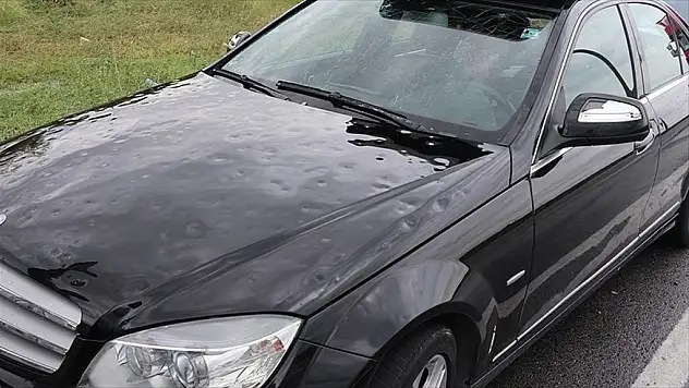 Araçlardaki Dolu Göçükleri 'Masaj'la Düzeltiliyor