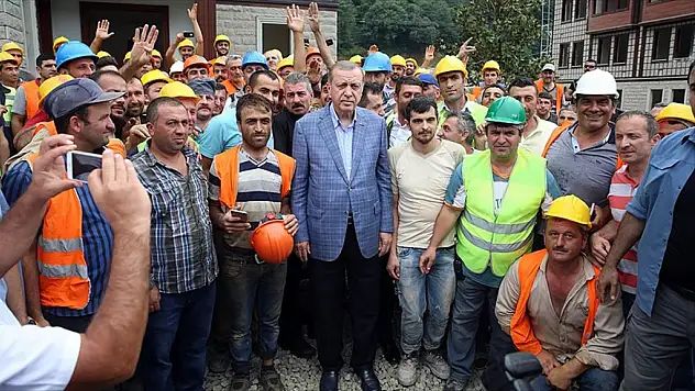 Erdoğan'dan Güneysu Konakları İnşaat Alanında İnceleme