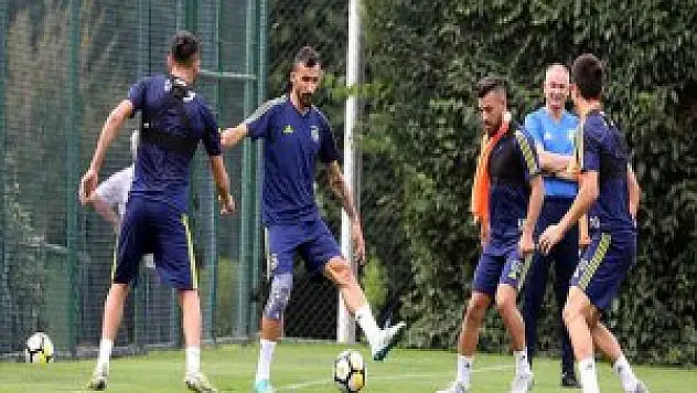 Fenerbahçe, Hazırlık Maçında Evinde Cagliari'yi Ağırlayacak