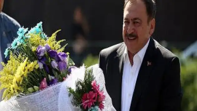 Bakan Eroğlu'ndan Müteahhitlere Ciddi Uyarı