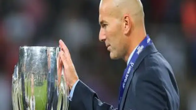 Zidane Kupaya Doymuyor
