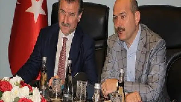 İçişleri Bakanı Soylu: Spor Sahaları Siyasetin Yapılacağı Yer Değildir