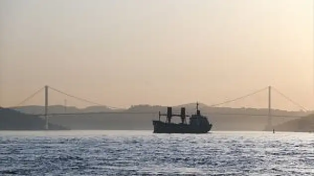 İstanbul Boğazı Gemi Geçişlerine Kapatıldı