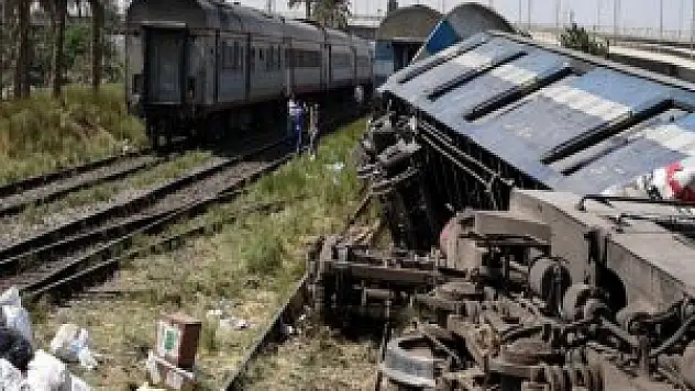 Mısır'da Tren Kazası: 20 Ölü