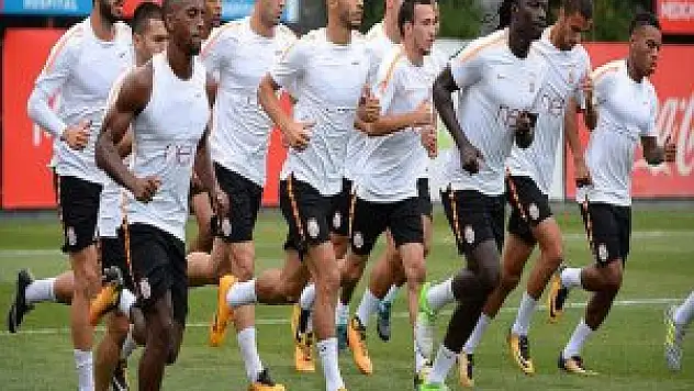 Galatasaray Sezona Yenilenen Kadrosuyla Başlayacak