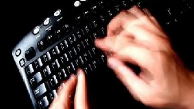 Sosyal Medyadan Terör Propagandasına 9 Gözaltı