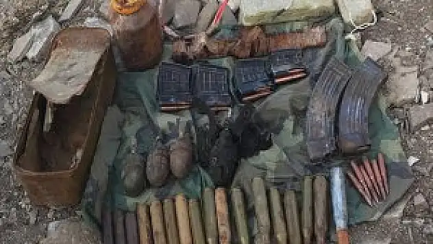 Hakkari'de El Yapımı Patlayıcı Ve Çok Sayıda Mühimmat Ele Geçirildi