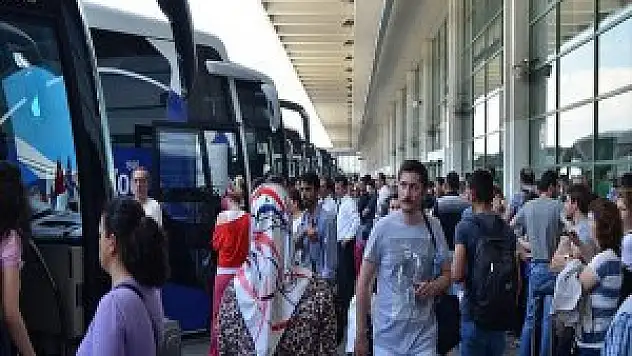 'Otobüs Biletlerinin Yüzde 80'i Tükendi'