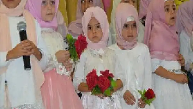 Eleşkirt'te, Kur'an Kurslarında Mezuniyet Töreni Yapıldı