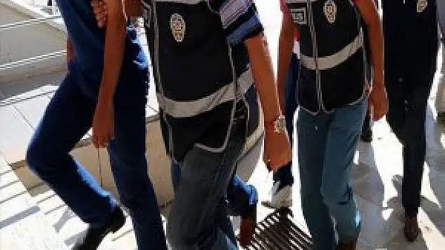 Fetö'nün 'Askeri Mahrem' Yapılanmasına İlişkin Operasyon: 17 Gözaltı