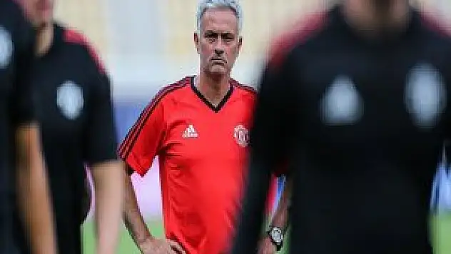 Jose Mourinho Eski Öğrencileriyle Kazanıyor