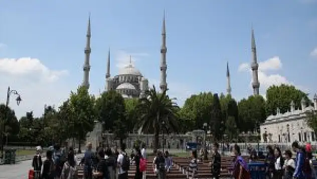 Türkiye'ye Gelen Turist Sayısı Yüzde 46 Arttı