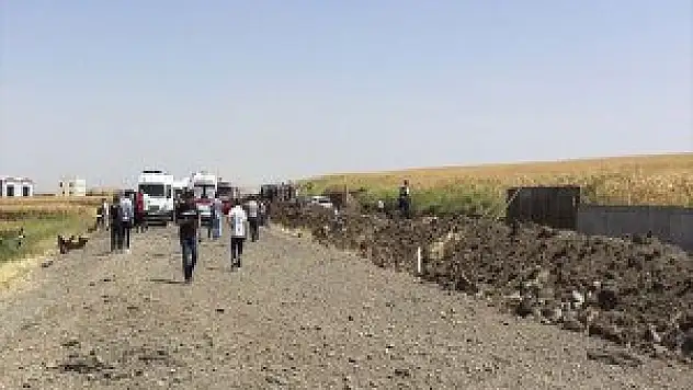 Askeri Aracın Geçişi Sırasında Patlama: 2 Sivil Hayatını Kaybetti