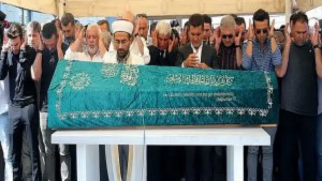 Vatan Şaşmaz Son Yolculuğuna Uğurlandı