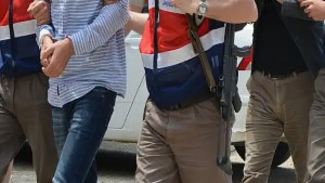 Suriye Sınırında 3 Terörist Güvenlik Güçlerine Teslim Oldu