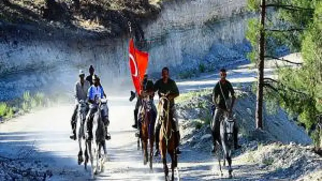 Atlılar 95 Yıl Sonra Dörtnala İzmir'e Gidiyor