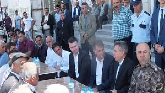 Ağrı Valisi Elban, Hamur'da