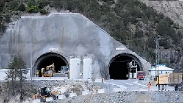 Yeni Zigana Tünelinde 7 Bin 700 Metre Kazıldı