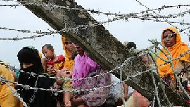 Arakanlı Müslümanlar Bangladeş Sınırında Mayına Bastı: 3 Ölü