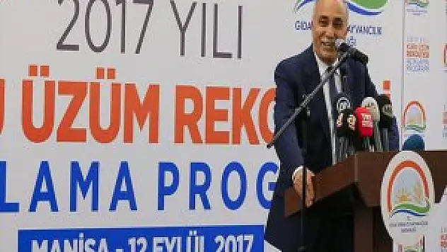 Bakan Fakıbaba Çekirdeksiz Kuru Üzüm Rekoltesini Açıkladı