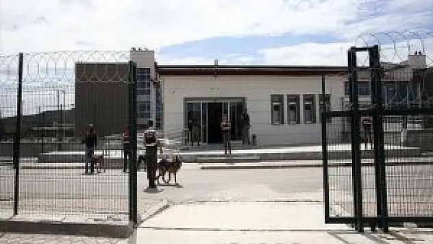 Darbeciler Başarısız Olunca Erleri Bırakıp Kaçmışlar