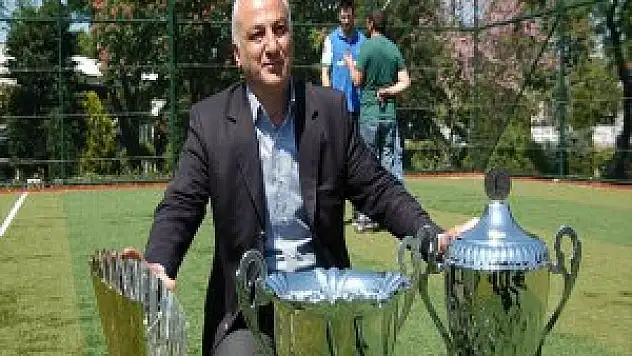 Fenerbahçe Kulübü Asbaşkanı Dinçay Vefat Etti