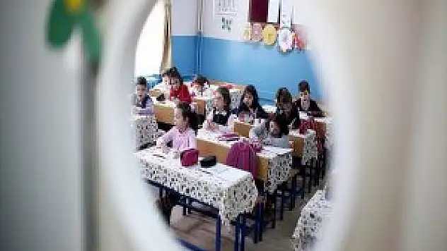 İlk Ders Zili Pazartesi Çalacak